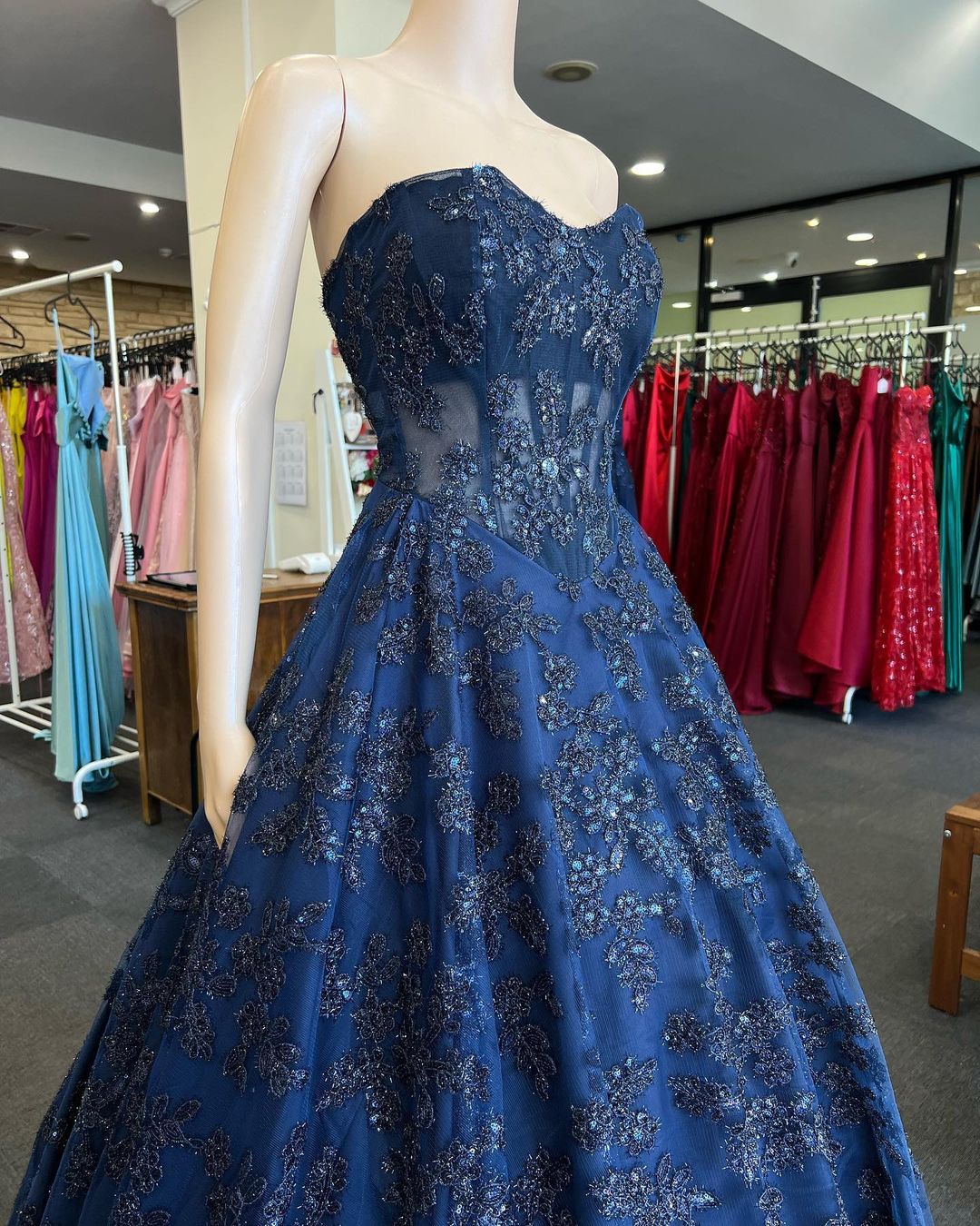 864 – QYN Brynn Navy Blue Gown 864 – QYN Brynn Navy Blue Gown