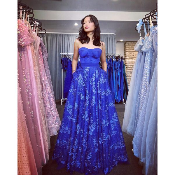 951/952 – QYN Myla Royal Blue Gown