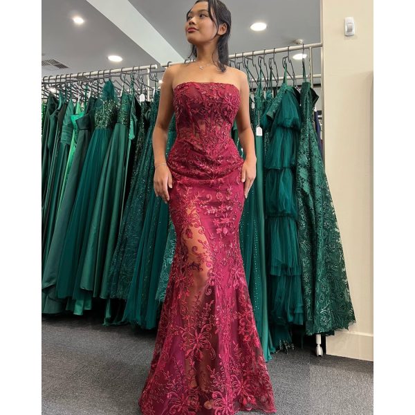 Q635 – QYN Cassandra Red Dress