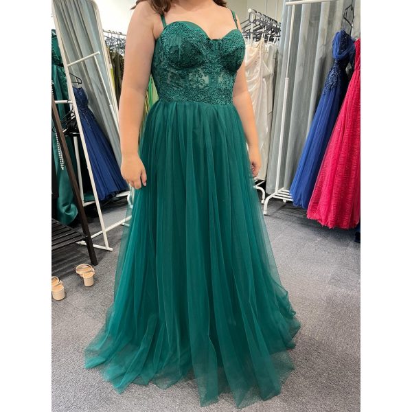 Q306 – QYN Naya Green Gown