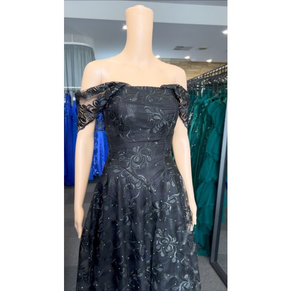 Q361 – QYN River Black Gown