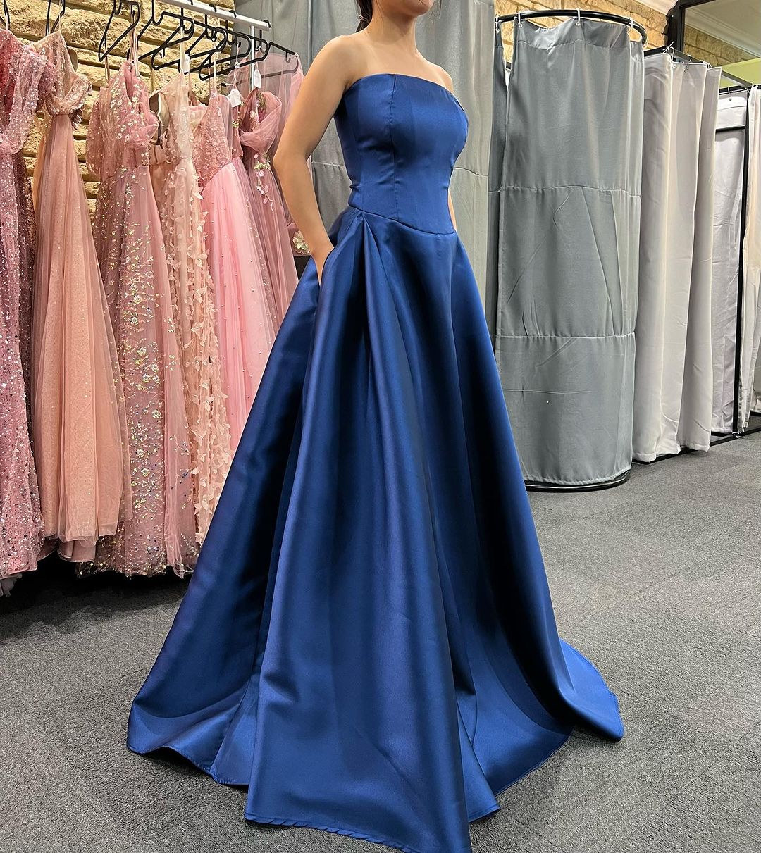 Q561 – QYN Malia Navy Blue Gown Q561 – QYN Malia Navy Blue Gown