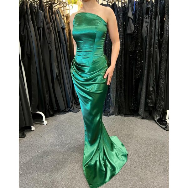 Q846 – QYN Karolina Green Dress