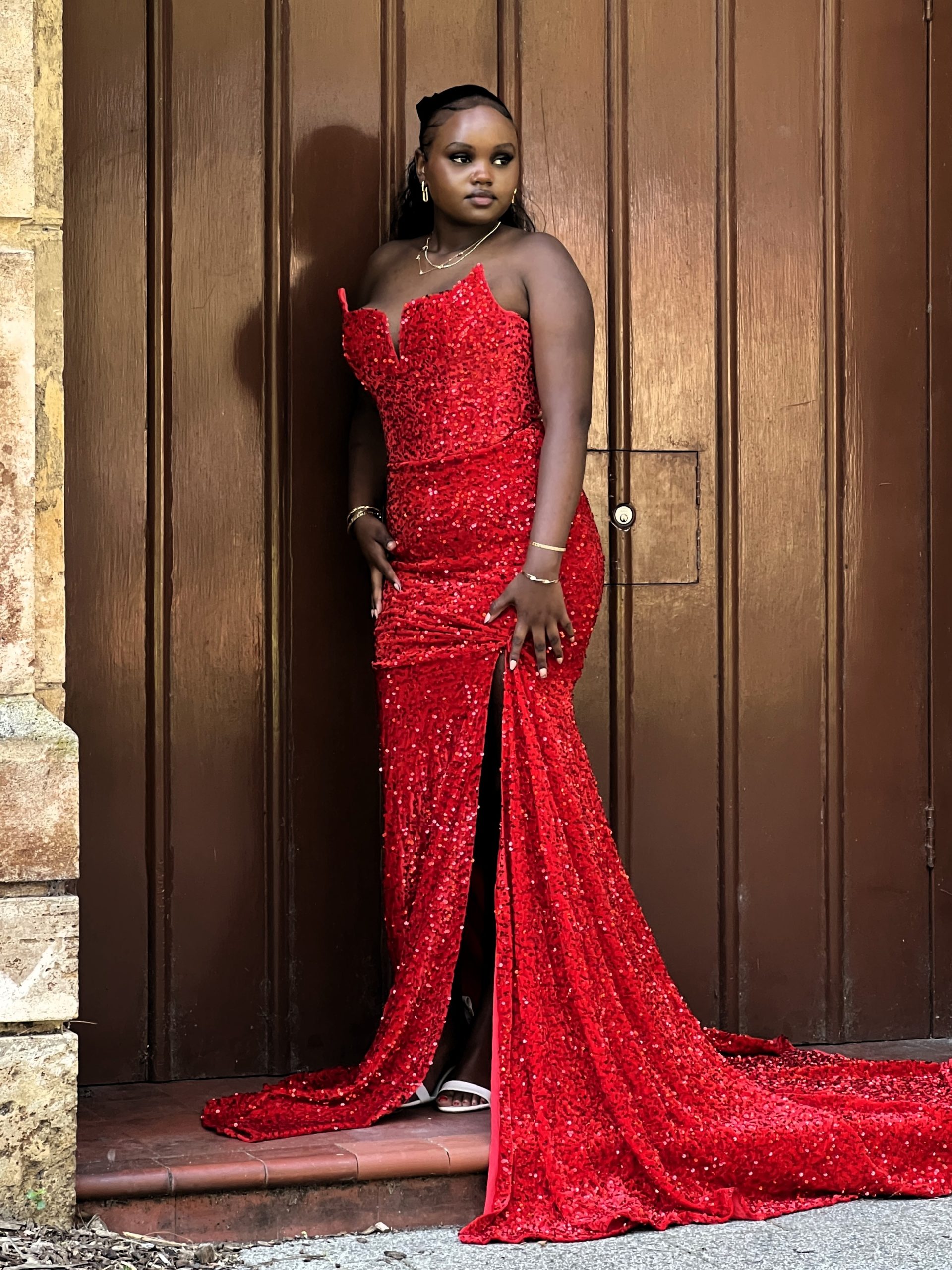 Y593 – QYN Kylie Chana Red Gown Y593 – QYN Kylie Chana Red Gown
