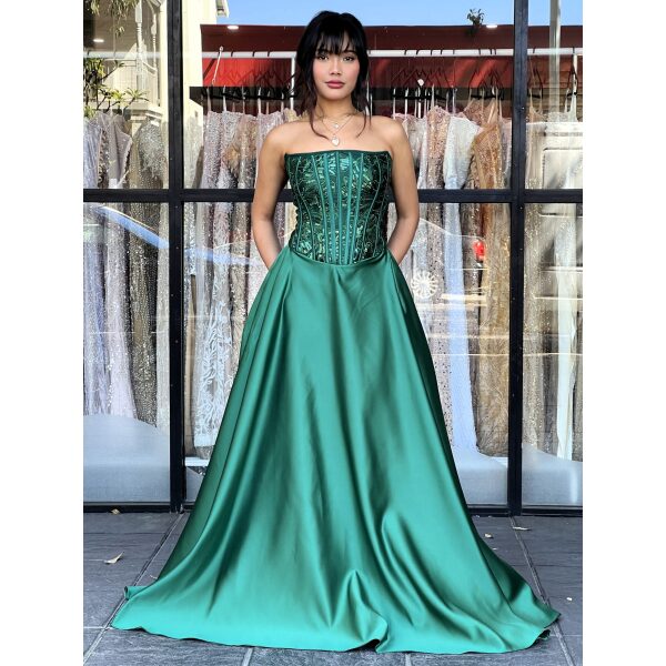 Y633 – QYN Natalie Grace Green Gown